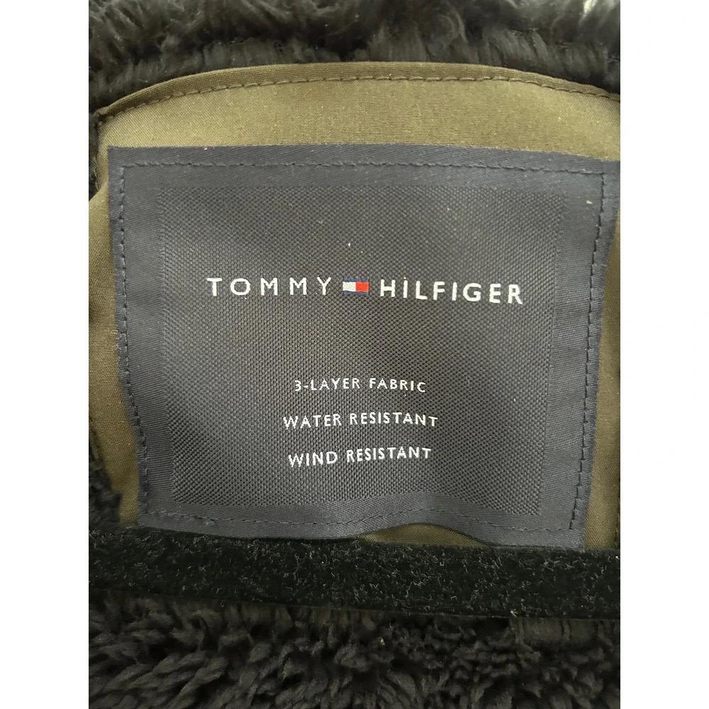 Tommy Hilfiger Men Olive Green 3 Layer Fabric Water Wind Resistant Jacket Hood M